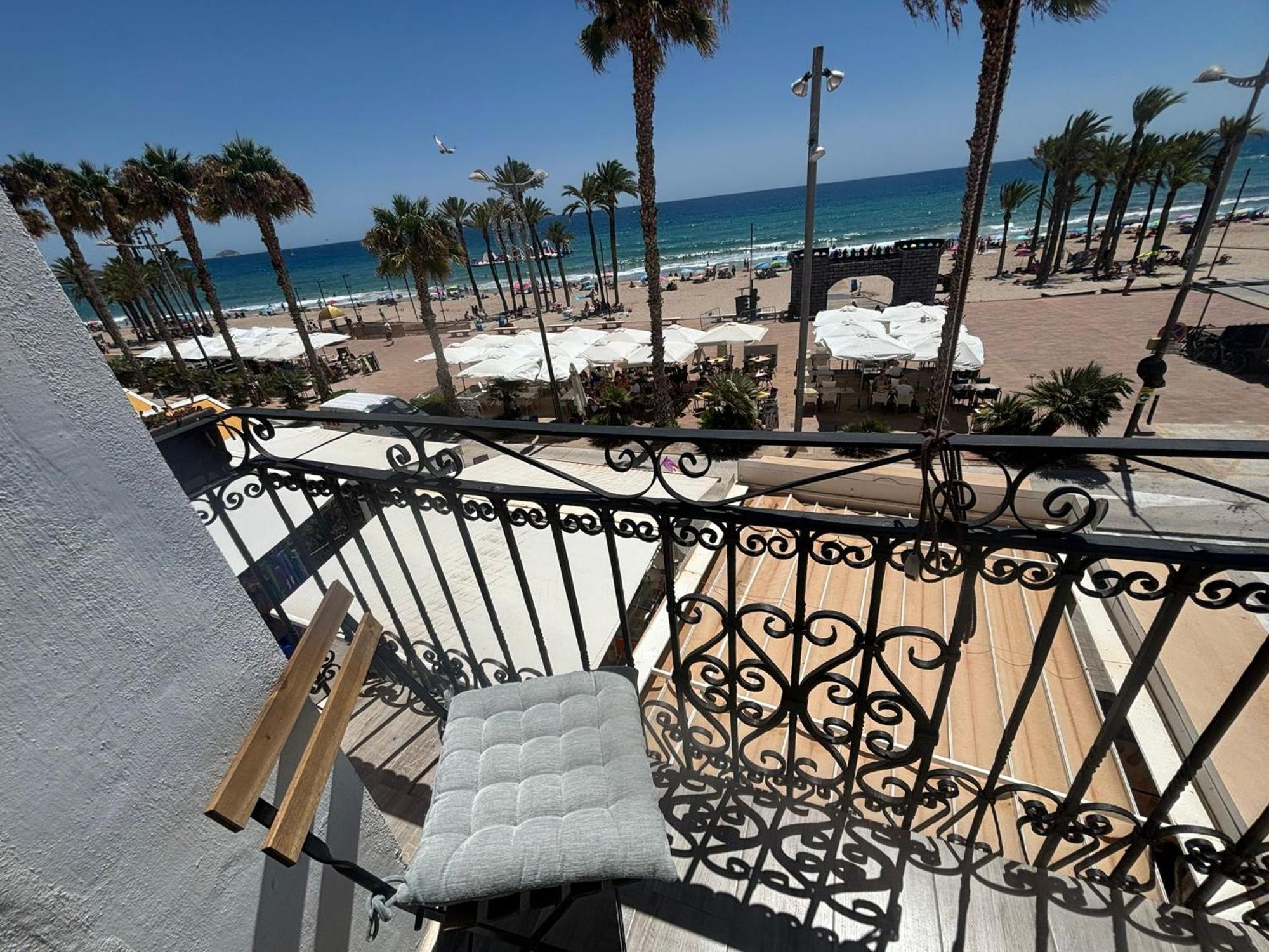 H&B Costablanca Apartment Вилахойоса Екстериор снимка